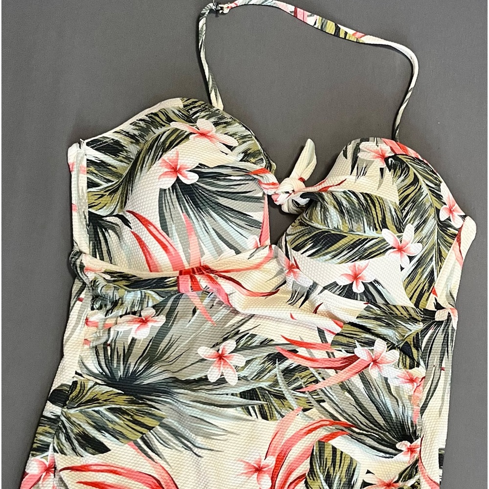New Kona Sol Women’s XL One Piece Tropical Design Swimsuit